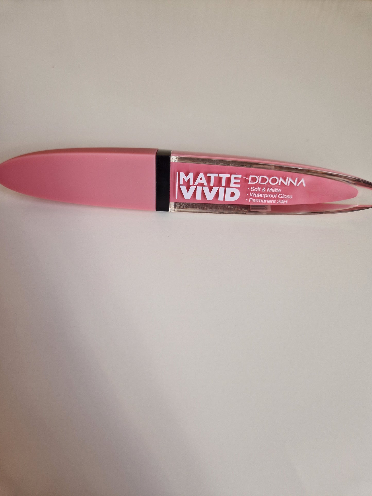 PINTALABIOS VIVID MATTE PERMANENTE 24 HORAS DE DDONNA