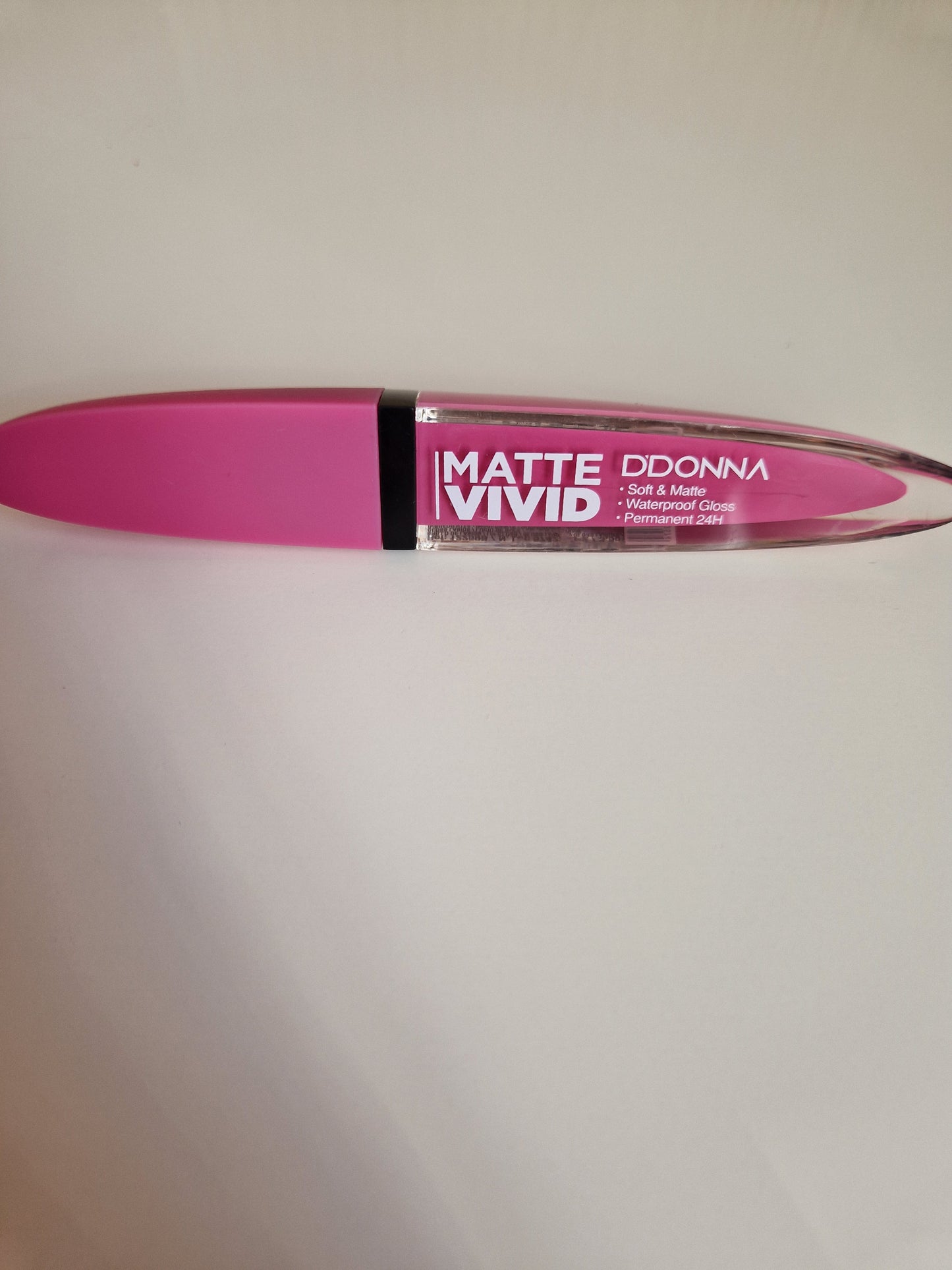 PINTALABIOS VIVID MATTE PERMANENTE 24 HORAS DE DDONNA
