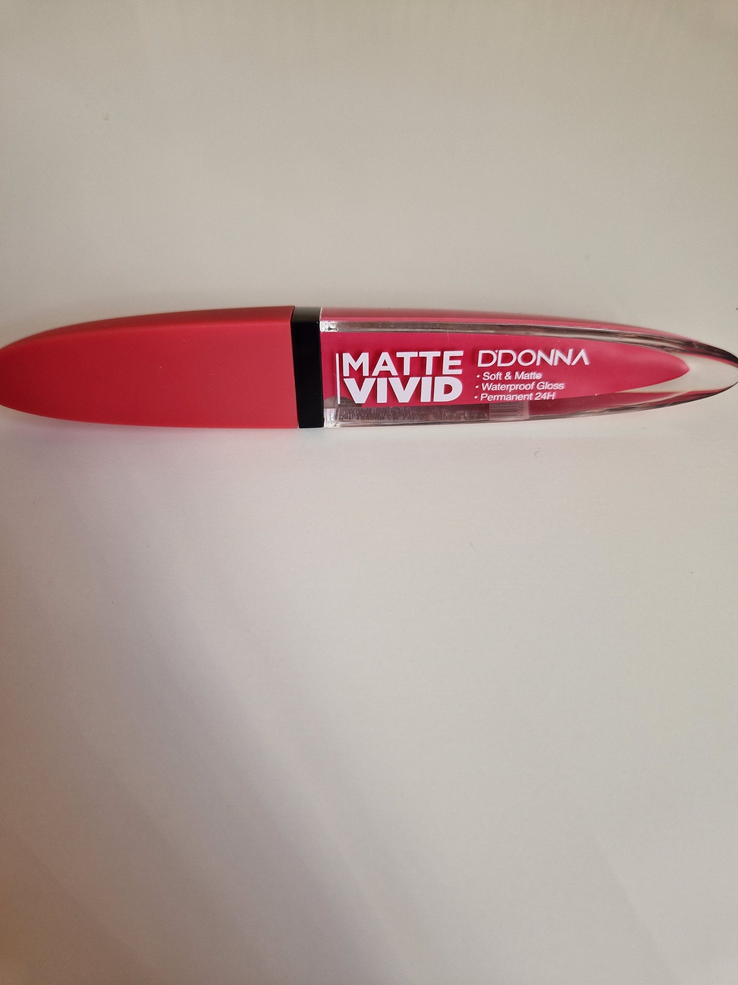 PINTALABIOS VIVID MATTE PERMANENTE 24 HORAS DE DDONNA