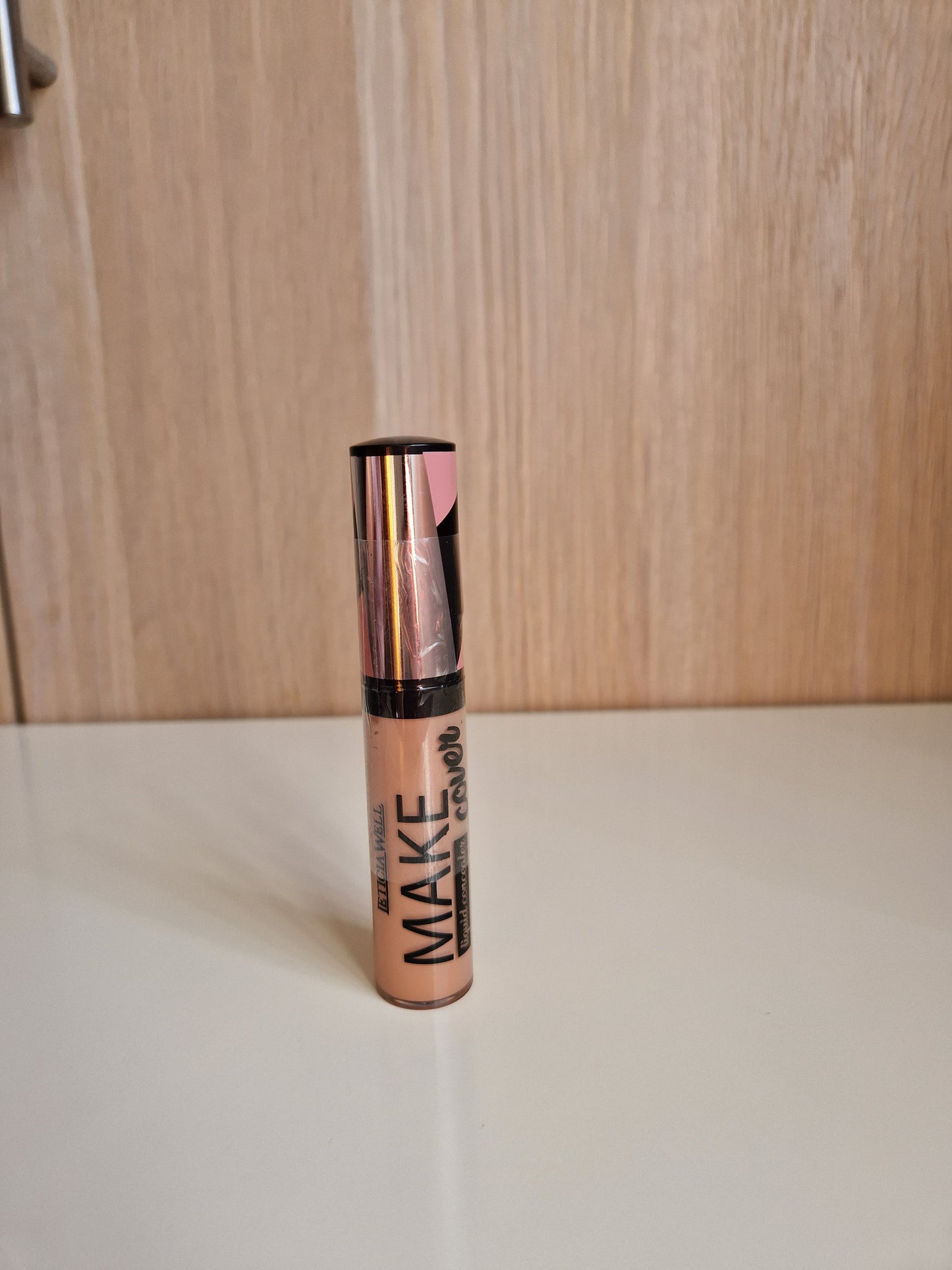 CORRECTOR LIQUIDO MAKE COVER LETICIA WELL