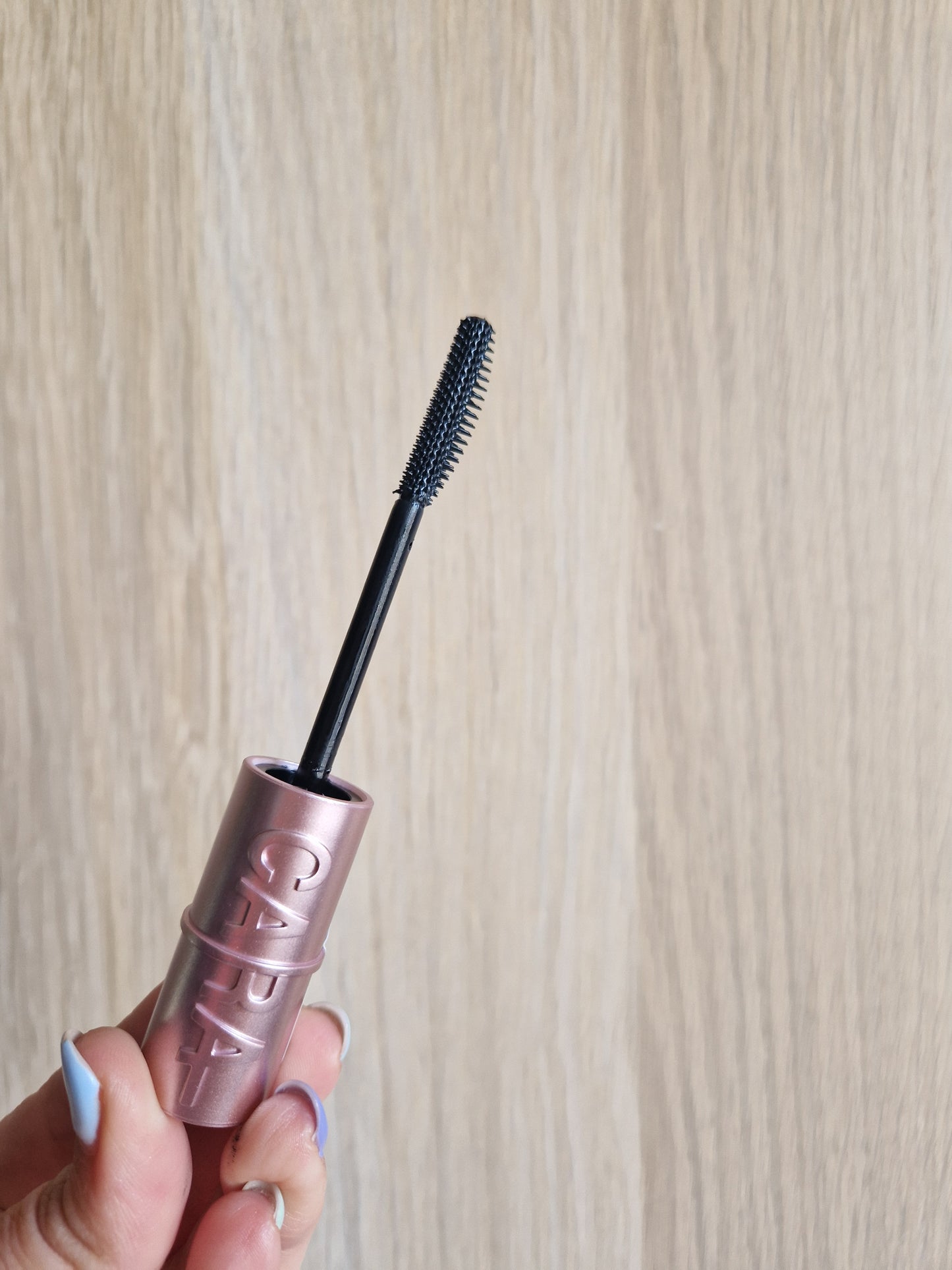 MASCARA DE PESTAÑAS WATERPROOF DE WYNIE