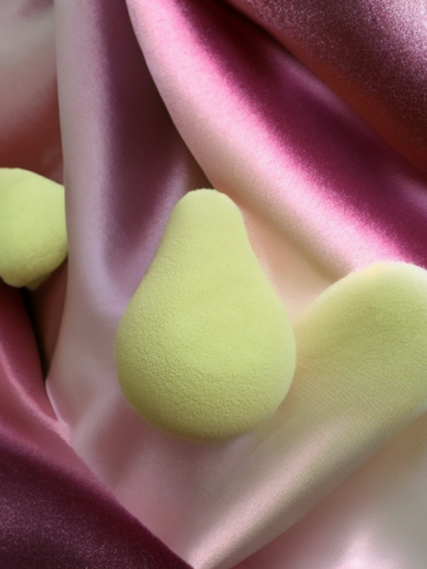 SET 3 ESPONJAS DE MAQUILLAJE CON FORMA DE FRUTAS