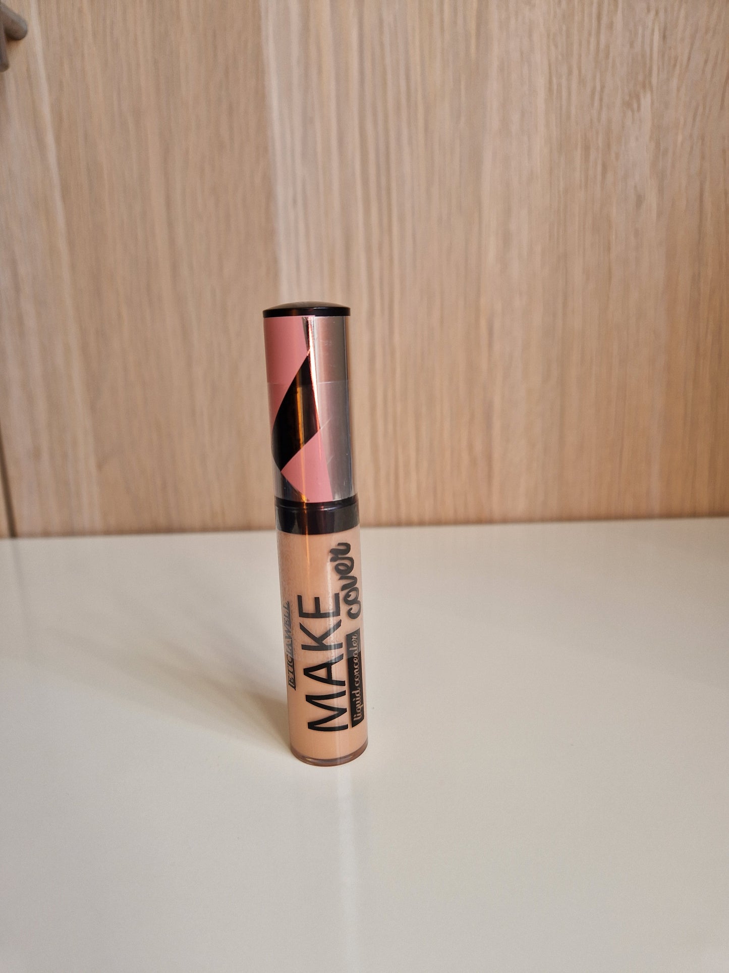 CORRECTOR LIQUIDO MAKE COVER LETICIA WELL